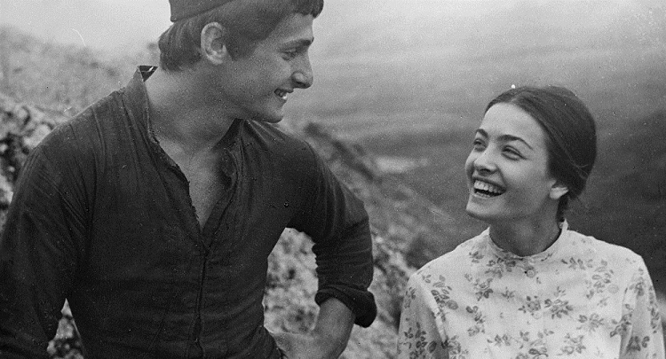 სოსო ჯაჭვლიანი და ლიკა ქავჟარაძე ფილმში